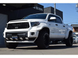 米国トヨタ タンドラ クルーマックス SR5 5.7 V8 4WD