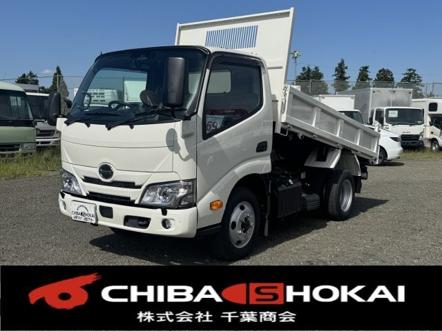 デュトロ  ダンプ 積載2,850kg 4WD