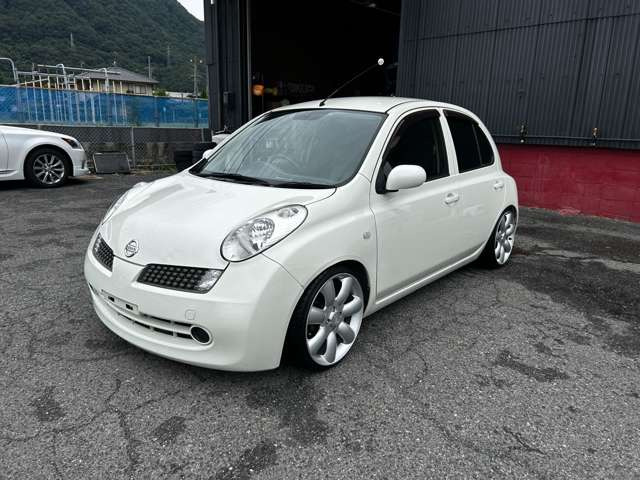 日産 マーチ 1.2 12E ブラックインテリアパッケージ 車高調 Bluetooth