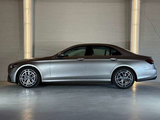 EクラスE220d スポーツ (ISG搭載モデル)ディーゼルターボ 医療法人1オーナー
