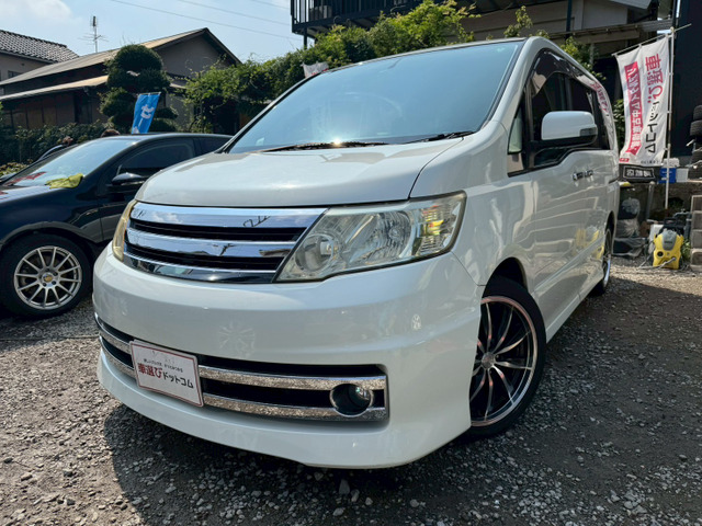 セレナ平成21年式の純正ナビのみの販売です。車両は違います‼️ 日産 セレナ 2.0 20X S-HYBRID 純正ナビ バックカメラ 禁煙車 68.4万円