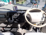 乗車定員:3人 ミッション:フロア5速MT 走行:184,151km