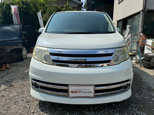 セレナ平成21年式の純正ナビのみの販売です。車両は違います‼️ 日産 セレナ 2.0 ライダー ブラックラインZZ S-HYBRID 純正ナビ バック