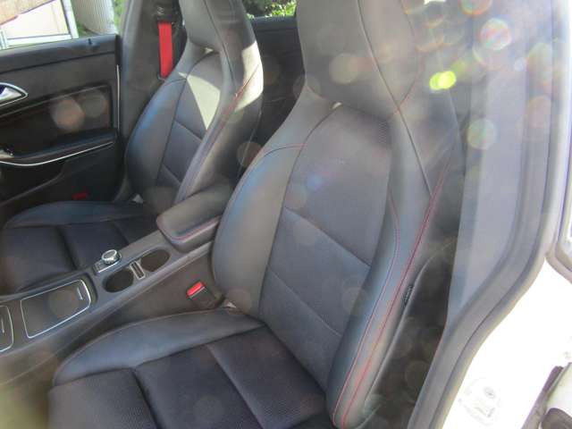 メルセデス・ベンツ CLAクラス CLA250 シュポルト 4マチック 4WD kw車