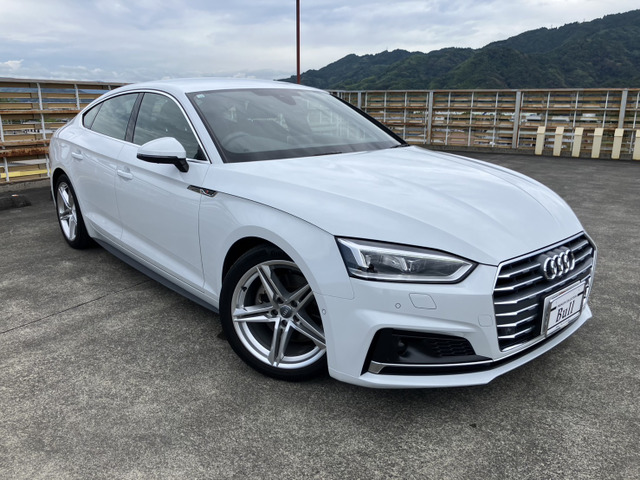 アウディＡ５スポーツバック F5 8T A5スポーツバック型式：DBA-F5CYRL（アウディ）のクルマ