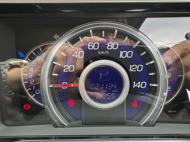 ホンダ　ライフ　パール　禁煙車　スマートキー　ナビ付　LEDヘッドライト 福岡発 ホンダ ライフ ディーバ HIDライト・スマートキー・禁煙車 の