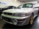 ライトシルバーMカラーSTI専用エアロEJ20BOXERターボエンジン5MTミッション4WD専用ATIマフラーF対向キャリパーSTIアルミAPRally大型FOGカーボンETC