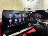8インチカラータッチスクリーンユニットは通信型ナビシステムのほか、ApplecarPlayやAndroidautoも対応しております。またBOSE製14スピーカー・サウンドシステムも備わっております。