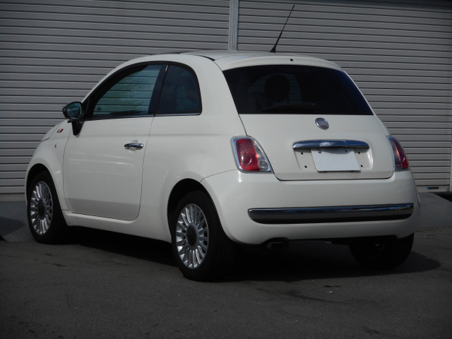 フィアット 500 1.2 ラウンジ ガラスルーフ・キーレス・ETC の中古車