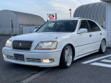 ガラスコーティングも施工可能です。費用は30.000円から承っております。※車種により価格が変わる場合がございます。その他オプションも取り揃えておりますので、商談担当にお申し付けください。