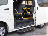 ハイエースバン  車いす仕様車 Bタイプ