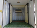 荷台内寸:303×166×165 床FRP製/プラスチックすのこ付 左サイドスライドドア(151cm/82cm) 水抜き穴前1対 荷室灯2個 仕切り扉付(脱着可) ±30度設定 -10度確認