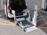 ハイエースバン  車いす仕様車 Bタイプ