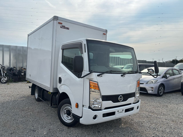 アトラス3.0 ダブルキャブ フルスーパーロー DX ディーゼル室内キレイ 記録簿アリ