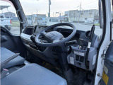 2990cc 3t 3トン 3tダンプ 4ナンバー 5速 5MT 3ペダル 走行63000K 新明和 パワーウインドウ 内外装仕上げ済み コボレーン付