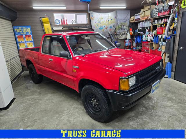 プロシード 2.6 キャブプラス 4WD ETC・定員4名・ドアバイザー
