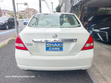中古車に付き、外装傷が多少ございますが、ご了承下さい。