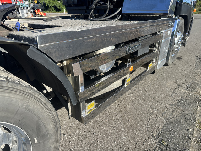 UDトラックス クオン トレーラーヘッド PTO ダンプポンプ付 の中古車