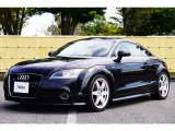 アウディ TTクーペ 2.0 TFSI クワトロ Sラインパッケージ 4WD