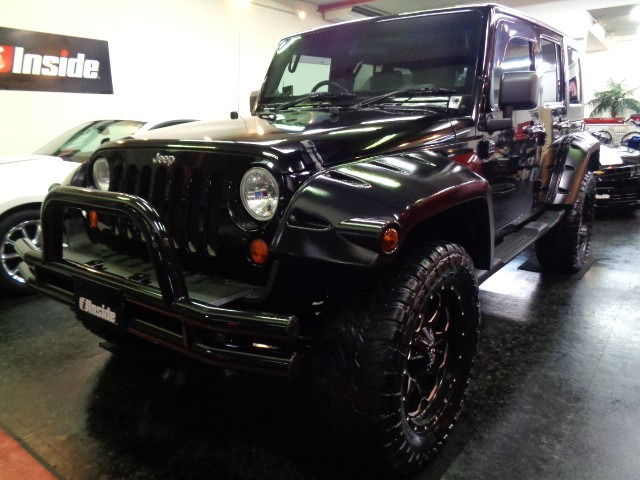 ラングラー アンリミテッド サハラ 4WD 3.8V6エンジンパートタイム4WD