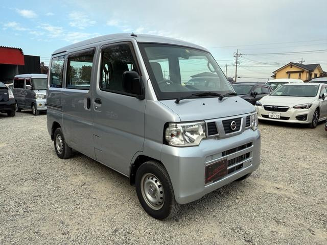 NV100クリッパー  DX ワンオーナー/5速マニュアル/AC/パワステ/走行3800Km