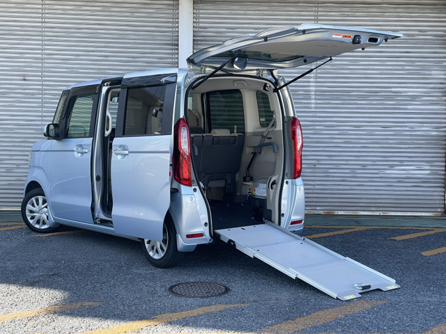 N-BOXG スロープ ホンダセンシング 車いす専用装備装着車G・スロープ L