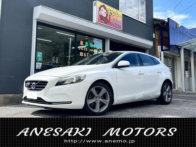 ボルボ V40 