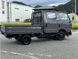 室内清掃、オイル・フィルター交換、プラグ新品交換(キャブレター車のみ)、全車納車前に整備を行いますので安心してお乗り頂けます。また、1ヵ月間の保証もしくは,走行距離1000kmの保証がついています。