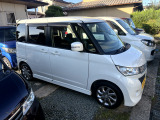 外装は通常洗車に加え、軽研磨WAX仕上げです
