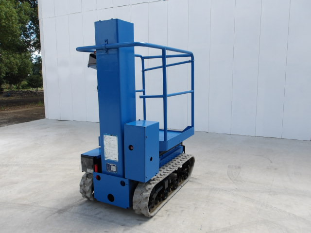 アイチ 高所作業車 クローラ式 バッテリー新品