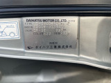 コーションプレート部も非常に奇麗な状態です。