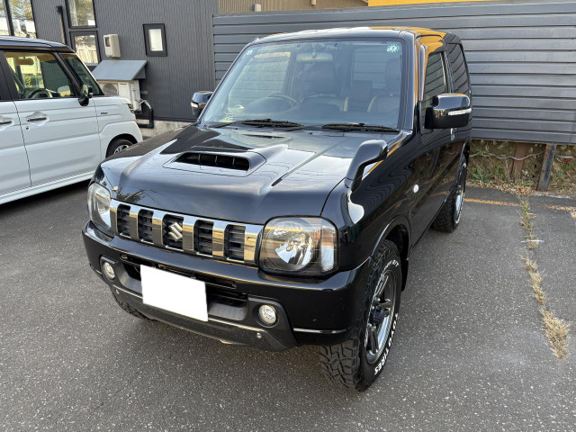 ジムニーランドベンチャー 4WD●5MT●ナビ・TV