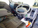 ボンゴバン  DX 1t 4WD 2/5人乗り 5ドア