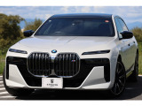 BMW i7 M70 xドライブ 4WD