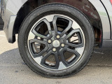 専用アルミホイール装備!おしゃれも足元からですよね♪