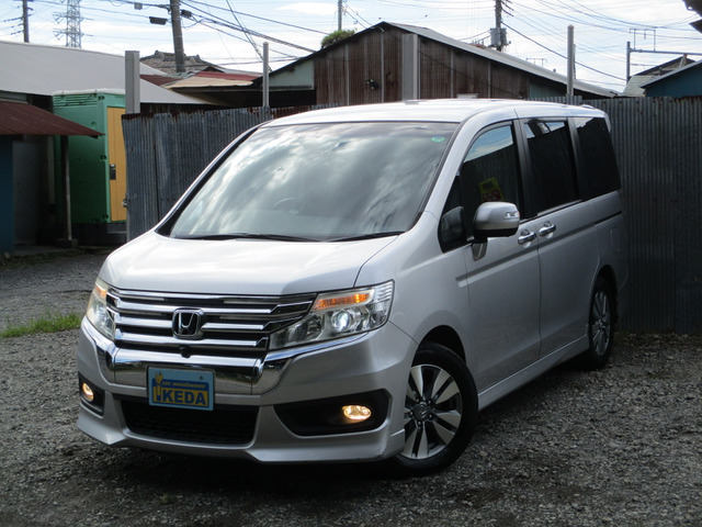 ステップワゴン2.0 スパーダ Z インターナビ セレクション後席モニター マルチビューカメラ