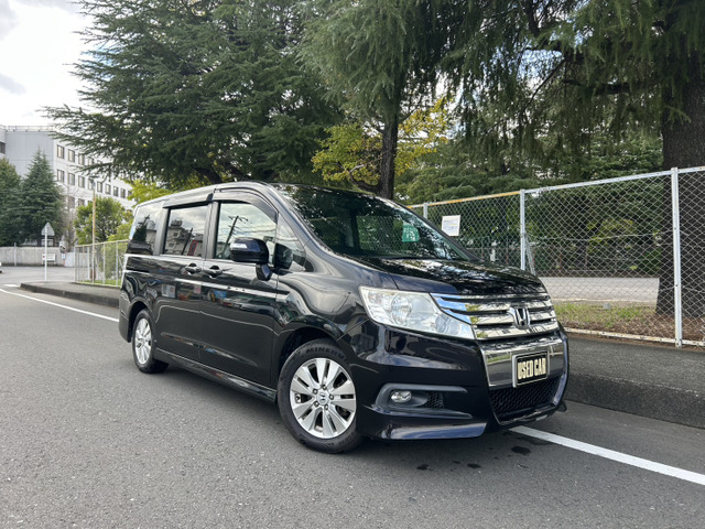 ステップワゴン2.0 スパーダ S純正ナビ ETC フリップダウンモニター