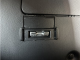便利なETCも装備されております。ロードスターRFは運転席のシートの裏側に付いております。防犯面でも安心ですね。