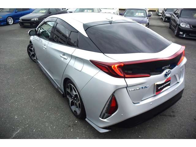 トヨタ プリウスPHV 1.8 A 社外スポイラー 社外18インチ の中古車詳細