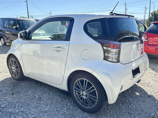 トヨタ iQ 1.3 130G の中古車詳細 (95,000km, パールホワイト, 愛知県