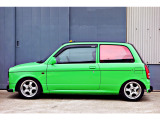 ミラをベースにジーノ仕様にカスタム!ボディーカラーは明るいグリーンとブラックの2トーン塗装です!