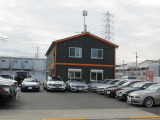 第二展示場・認証工場にも在庫車両が御座います。ご来店前にお電話頂ければお車ご用意いたします。