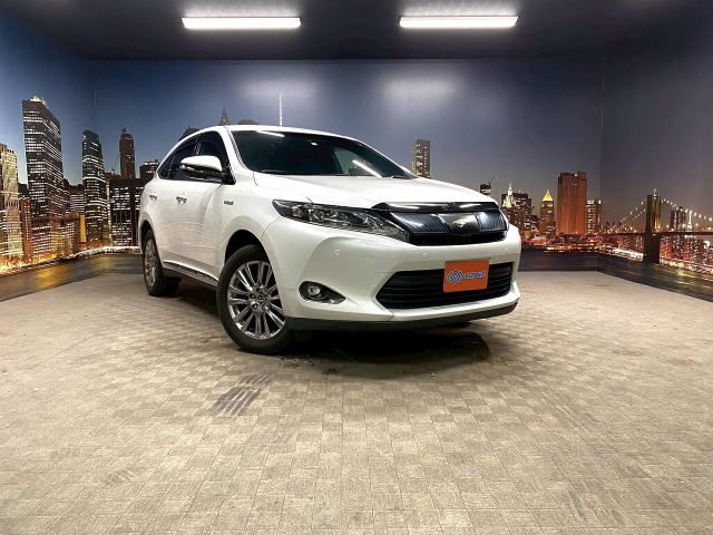 ハリアー2.5 ハイブリッド E-Four プレミアム 4WD4WD 純正SDナビ 黒半革