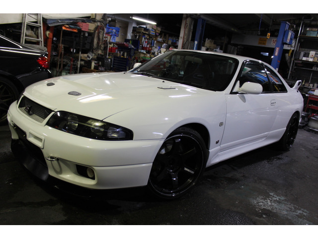 スカイラインGT-R2.6 4WD車検有・PETb・車高調・チタンマフラー