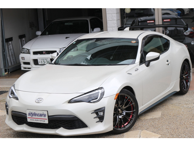 トヨタ 86 2.0 GT リミテッド TRDエアロパーツ・GTウィング の中古車 