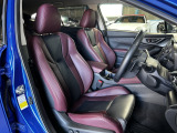 STI専用のスポーツタイプの本革シートが装備されています!パワーシートとなっていますので、細かなドライビングポジションの設定も可能です!