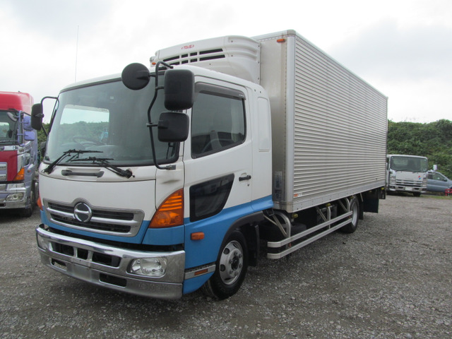 レンジャー 冷蔵冷凍車 240馬力 エアサス