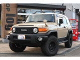 【中古車情報】トヨタ FJクルーザー 4.0 カラーパッケージ 4WD USリアバンパ USテール ルーフキャリ の中古車詳細（走行距離：10.4万km、カラー：ベージュ、販売地域：大阪府寝屋川市宝町）