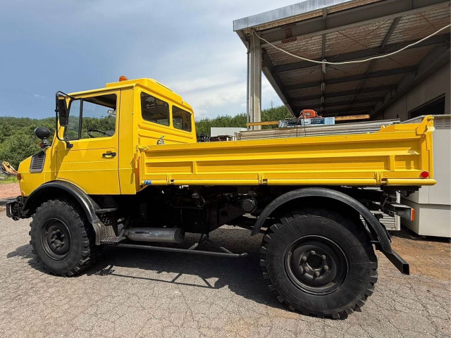 メルセデス・ベンツ ウニモグ 8MT の中古車詳細 (36,300km, イエロー