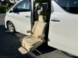 ヴェルファイア 2.5 V サイドリフトアップシート 福祉車両 両側Pドア ハーフレザーシ...